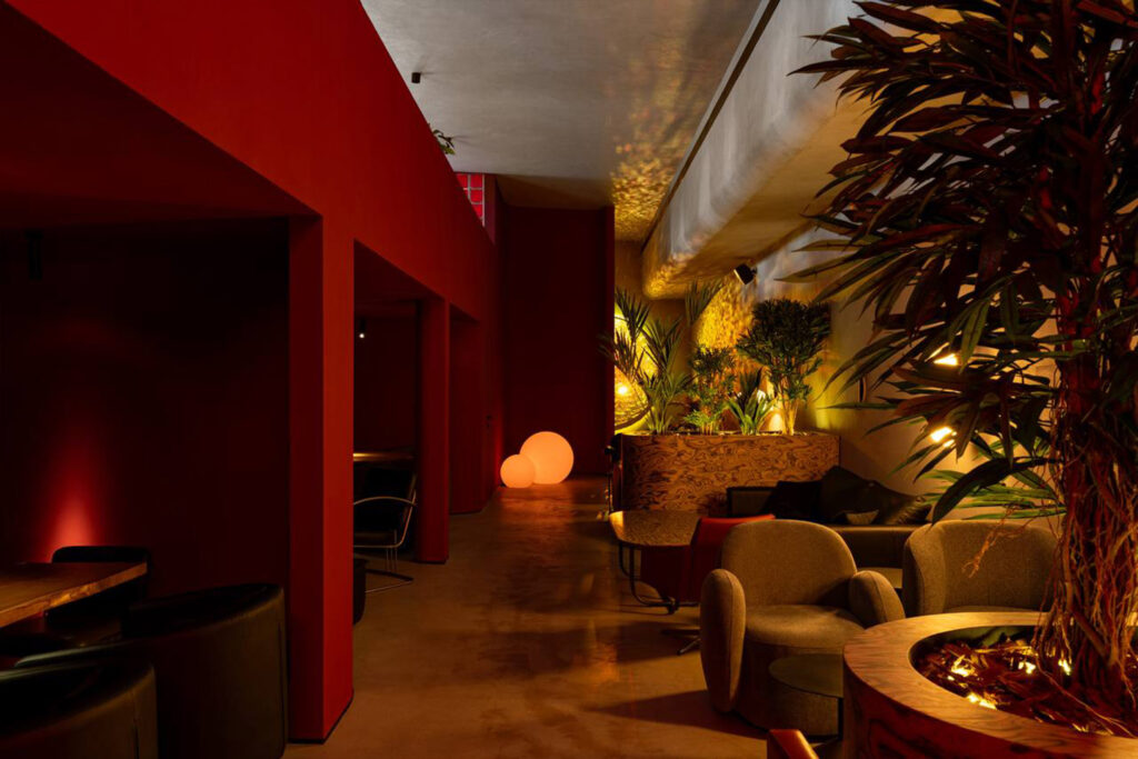 10 Hookah Place Cult