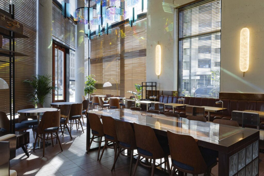 4 Стекляшка