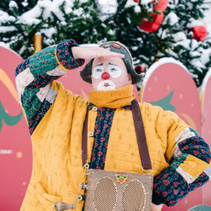 13 Уличный театр