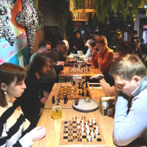 __0032_Шахматная вписка от сообщества «Пиво, пешки, два слона»