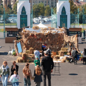 0_0032_Осенний Open Space Market