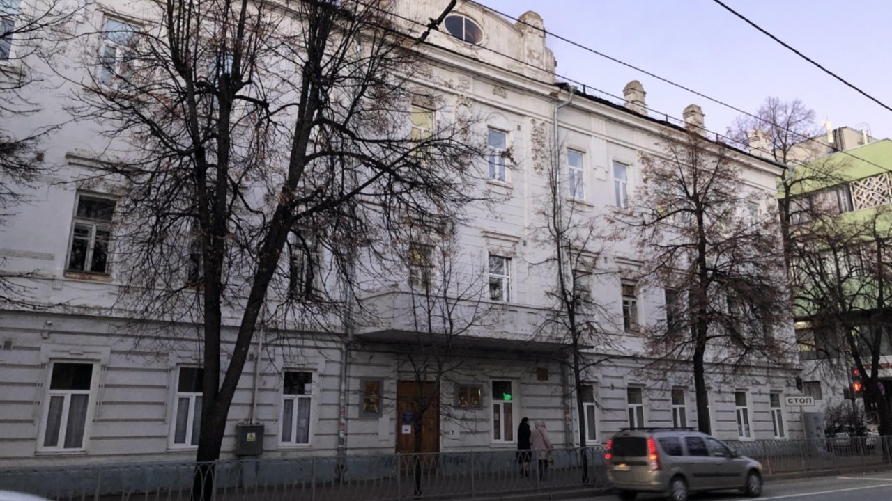 Дом Молоткова на улице Горького целиком оценили в 406 млн рублей