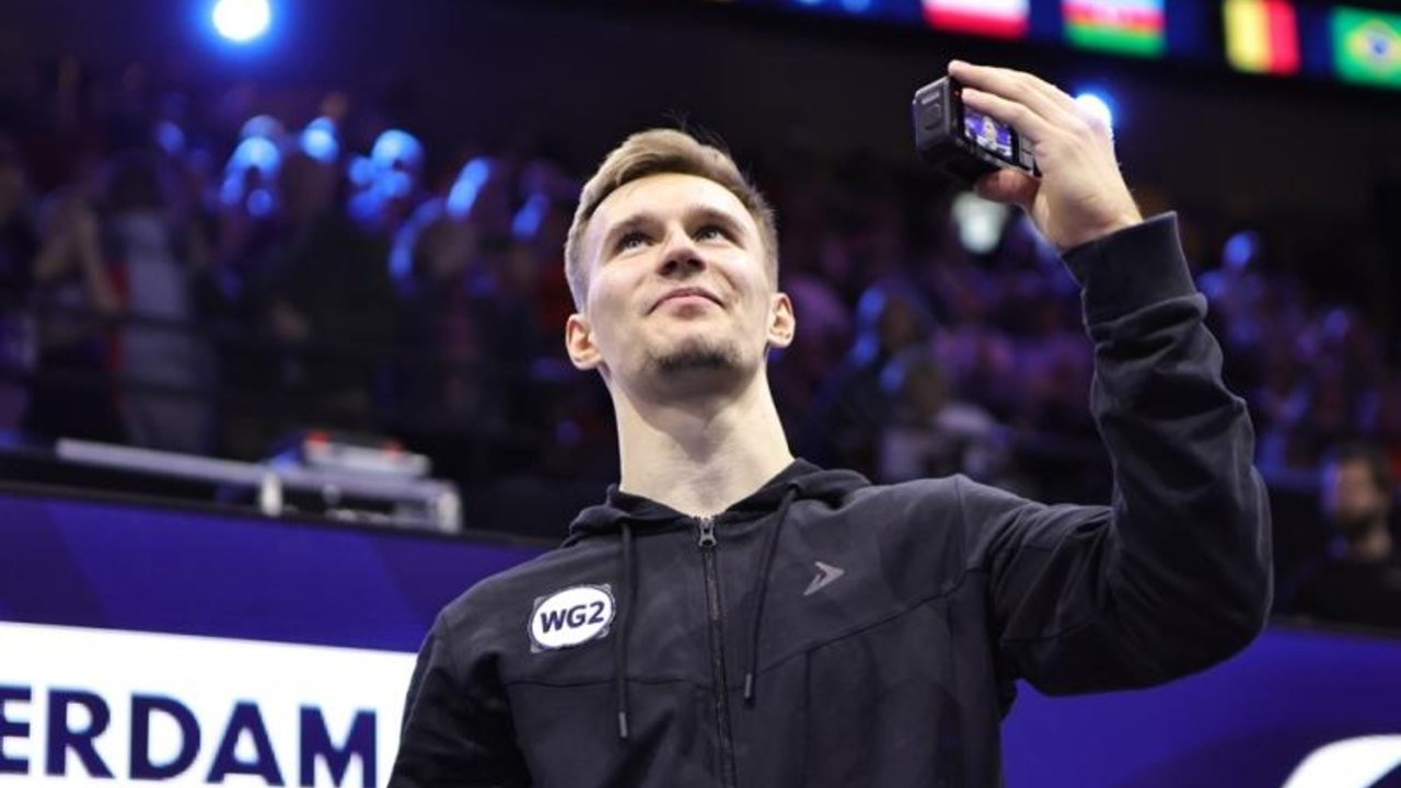 Казанский гимнаст Даниел Маринов завоевал серебро на Чемпионате мира в команде сборной России