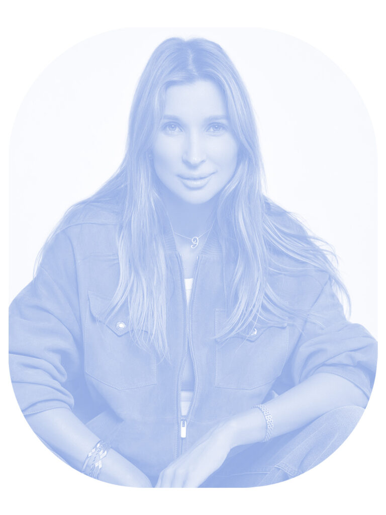 Элина Сафарова