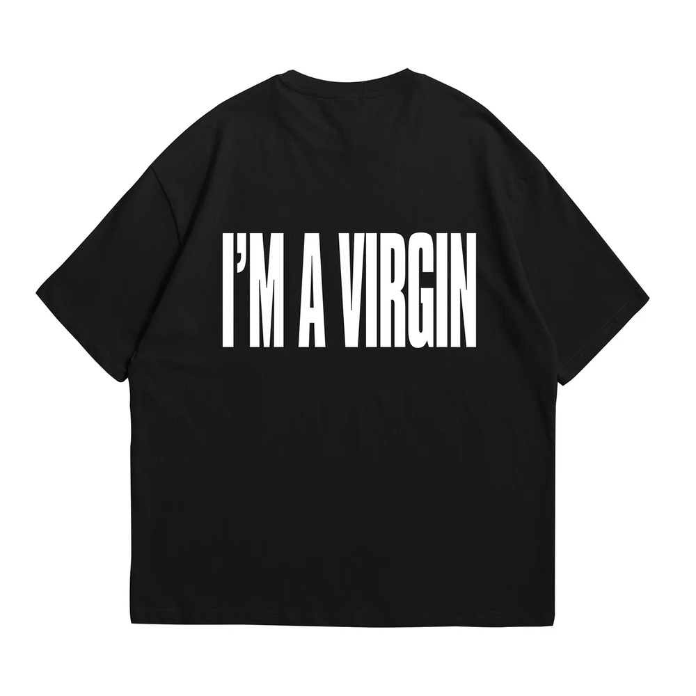 Шопперы от «Смены»: черная футболка оверсайз с белой надписью «I'M A VIRGIN»