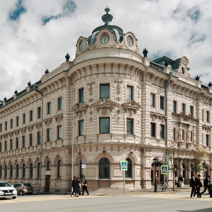 Отражение Петербурга в Казани
